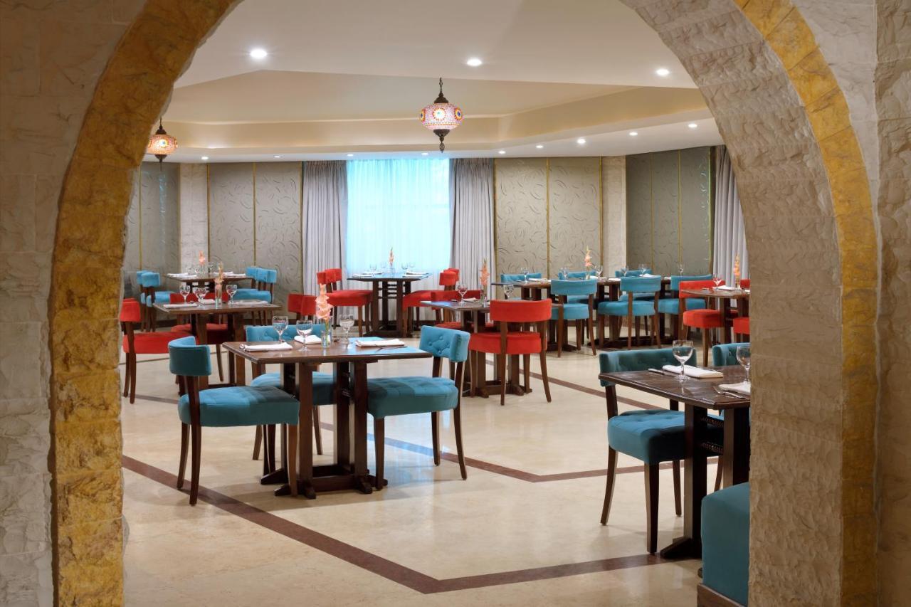 Mövenpick Hotel Karáčí Exteriér fotografie